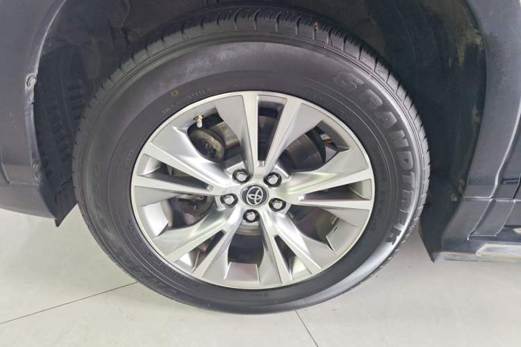 Used Toyota Highlander 2018 2.0T Four-Wheel Drive Elite Edition 7 Seats China VI Standard Exterior 4