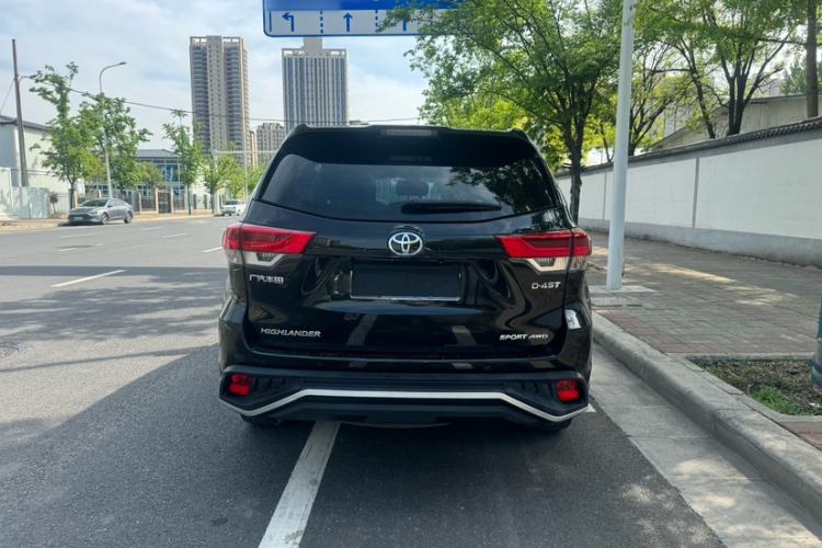 Used Toyota Highlander 2018 2.0T Four-Wheel Drive Luxury Version 7 Seats China VI Standard Exterior 4