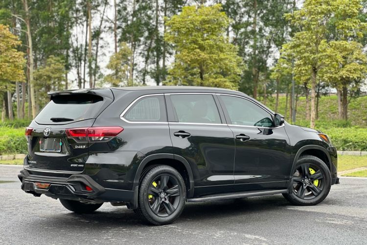 Used Toyota Highlander 2018 2.0T Four-Wheel Drive Knight Edition 7 Seats China VI Standard Exterior 4