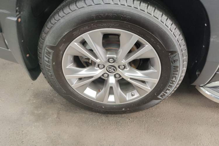 Used Toyota Highlander 2018 2.0T Four-Wheel Drive Elite Edition 7 Seats China VI Standard Exterior 4