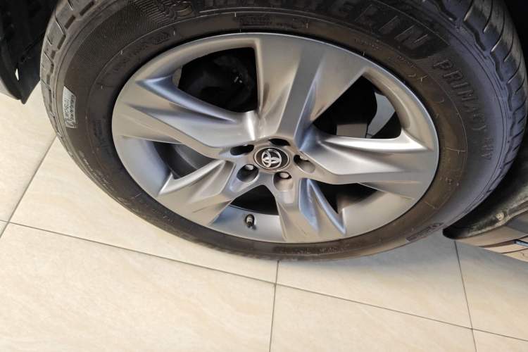 Used Toyota Highlander 2018 2.0T Four-Wheel Drive Luxury Version 7 Seats China VI Standard Exterior 4