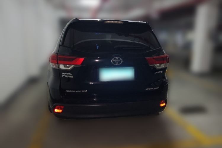 Used Toyota Highlander 2018 2.0T Four-Wheel Drive Luxury Edition 7 Seats China V Emission Standard Exterior 4