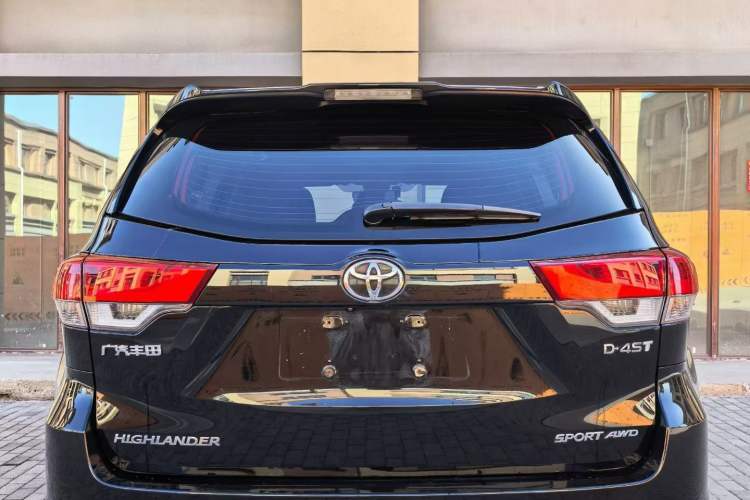 Used Toyota Highlander 2018 2.0T Four-Wheel Drive Luxury Version 7 Seats China VI Standard Exterior 4