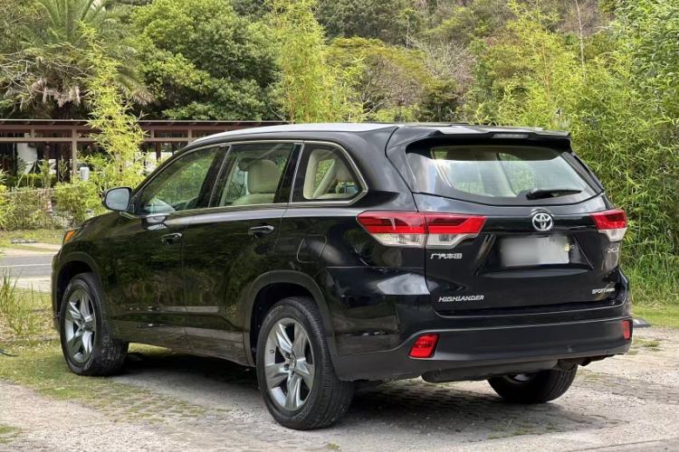 Used Toyota Highlander 2018 2.0T Four-Wheel Drive Luxury Version 7 Seats China VI Standard Exterior 4