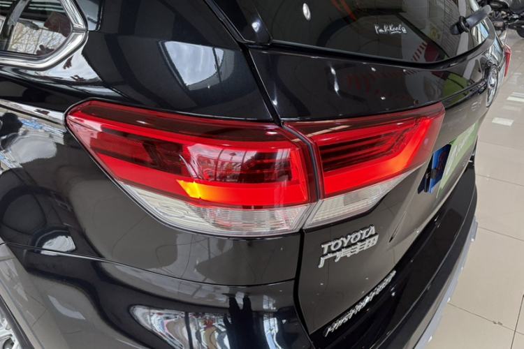 Used Toyota Highlander 2018 2.0T Four-Wheel Drive Elite Edition 7 Seats China V Standard Exterior 4