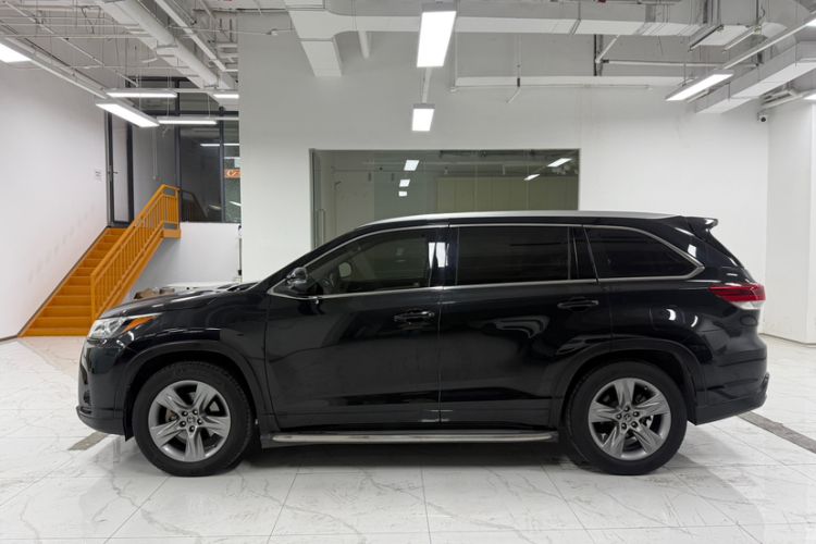 Used Toyota Highlander 2018 2.0T Four-Wheel Drive Luxury Version 7 Seats China VI Standard Exterior 5