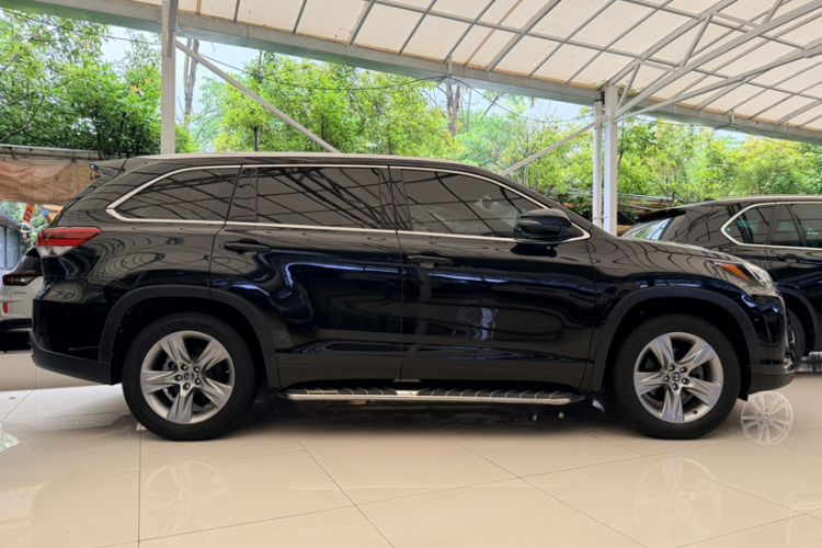Used Toyota Highlander 2018 2.0T Four-Wheel Drive Luxury Edition 7 Seats China V Emission Standard Exterior 5