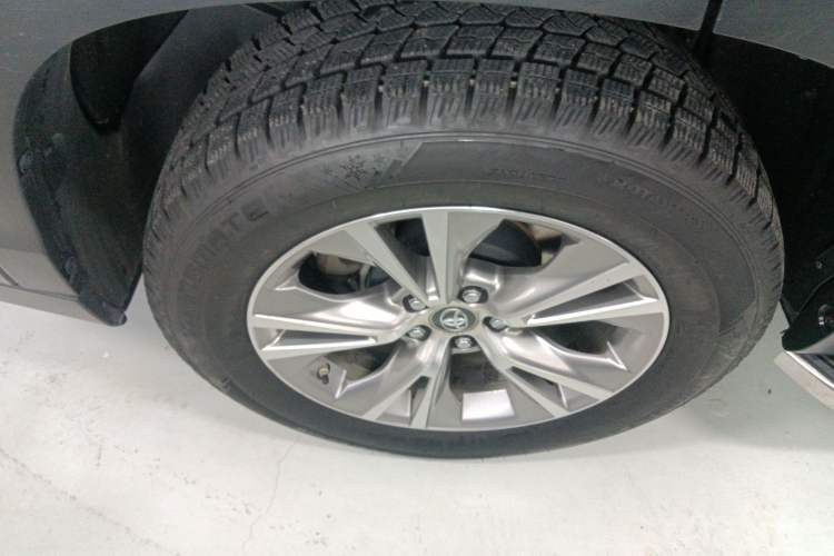 Used Toyota Highlander 2018 2.0T Four-Wheel Drive Elite Edition 7 Seats China VI Standard Exterior 5