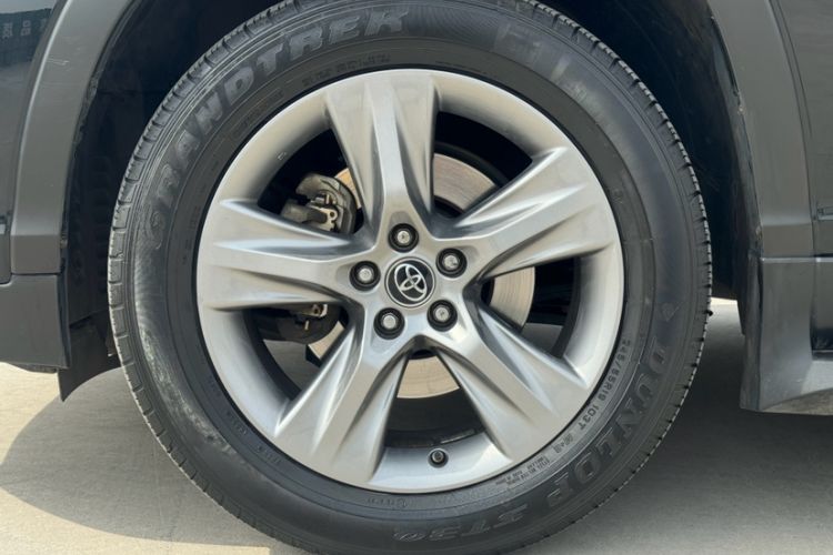 Used Toyota Highlander 2018 2.0T Four-Wheel Drive Prestige Version 7 Seats China VI Standard Exterior 5