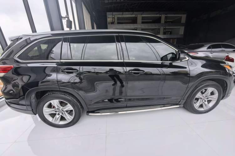Used Toyota Highlander 2018 2.0T Four-Wheel Drive Luxury Edition 7 Seats China V Emission Standard Exterior 5