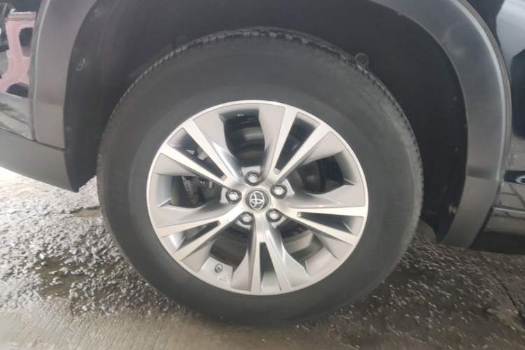 Used Toyota Highlander 2018 2.0T Two-Wheel Drive Elite Edition 5 Seats Emission Standard China V Exterior 5