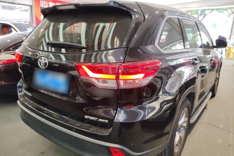 Used Toyota Highlander 2018 2.0T Four-Wheel Drive Luxury Version 7 Seats China VI Standard Exterior 5