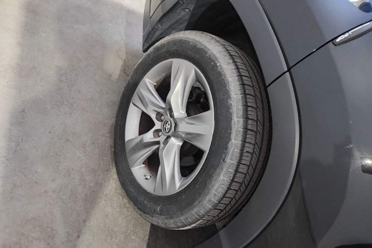 Used Toyota Highlander 2018 2.0T Four-Wheel Drive Luxury Edition 7 Seats China V Emission Standard Exterior 5