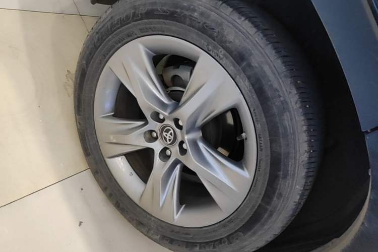 Used Toyota Highlander 2018 2.0T Four-Wheel Drive Supreme Edition 7-Seater China VI Exterior 5
