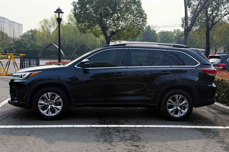 Used Toyota Highlander 2018 2.0T Four-Wheel Drive Elite Edition 7 Seats China V Standard Exterior 6