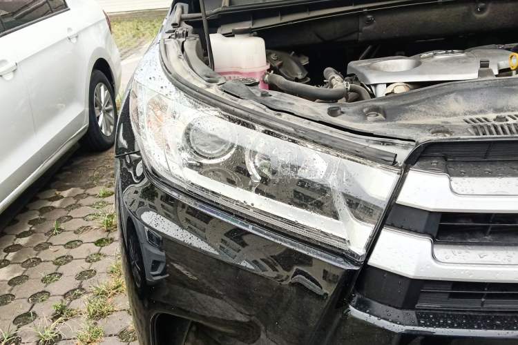 Used Toyota Highlander 2018 2.0T Four-Wheel Drive Luxury Version 7 Seats China VI Standard Exterior 6