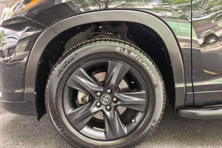 Used Toyota Highlander 2018 2.0T Four-Wheel Drive Knight Edition 7 Seats China VI Standard Exterior 6