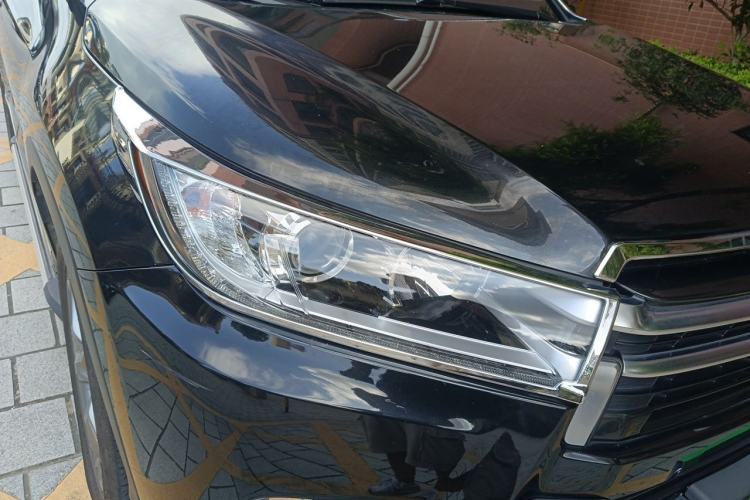 Used Toyota Highlander 2018 2.0T Four-Wheel Drive Prestige Version 7 Seats China V Emission Standard Exterior 6