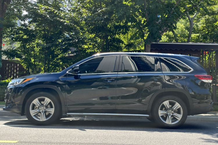Used Toyota Highlander 2018 2.0T Four-Wheel Drive Luxury Version 7 Seats China VI Standard Exterior 6