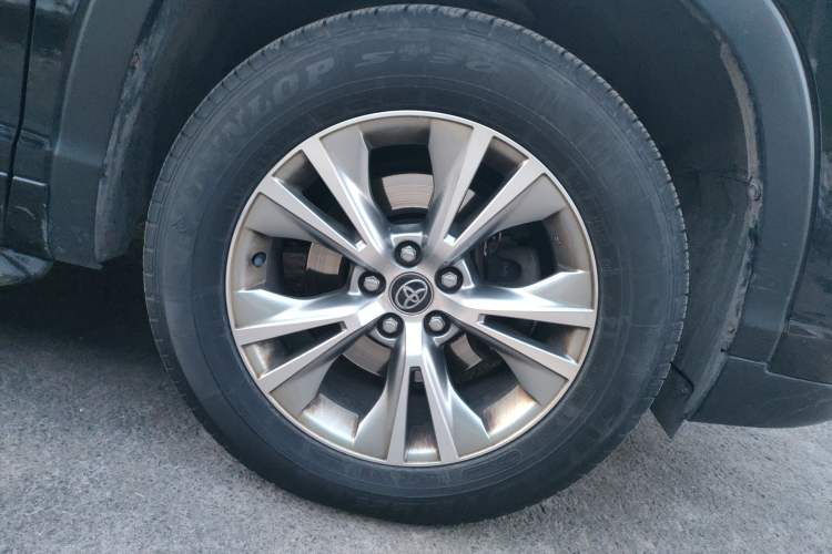 Used Toyota Highlander 2018 2.0T Four-Wheel Drive Elite Edition 7 Seats China V Standard Exterior 7