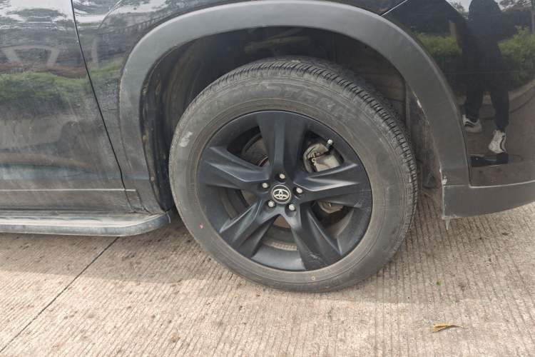 Used Toyota Highlander 2018 2.0T Four-Wheel Drive Knight Edition 7 Seats China VI Standard Exterior 7