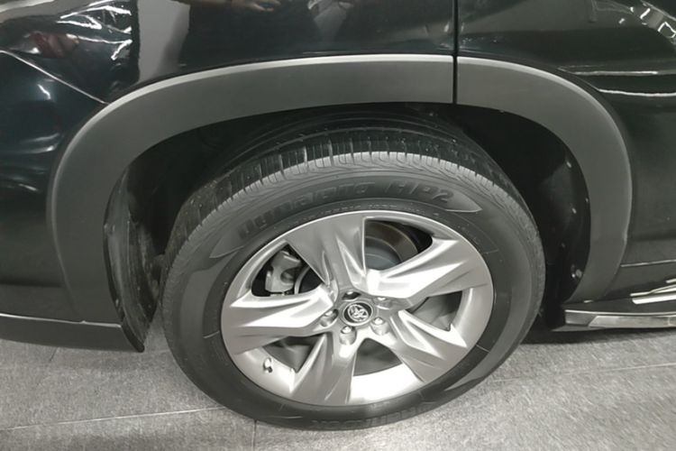 Used Toyota Highlander 2018 2.0T Four-Wheel Drive Luxury Edition 7 Seats China V Emission Standard Exterior 8