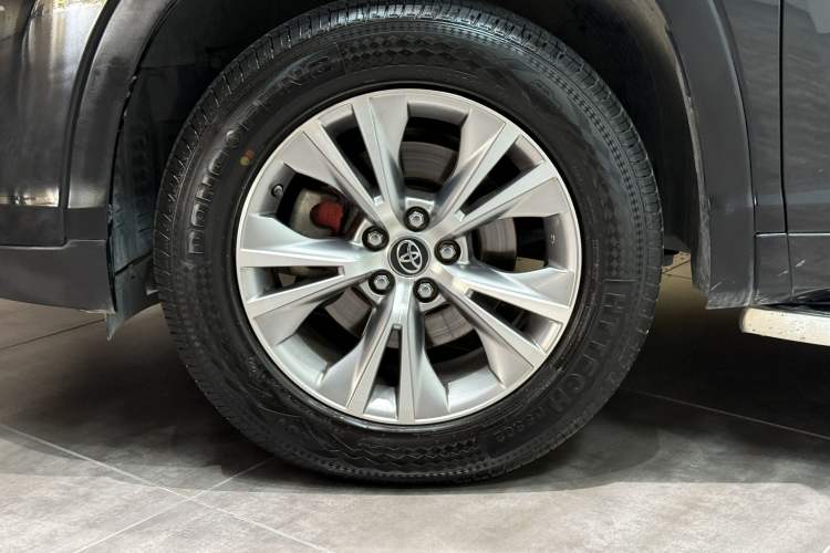 Used Toyota Highlander 2018 2.0T Two-Wheel Drive Elite Version 5 Seats China VI Standard Exterior 8
