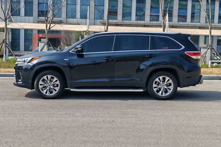 Used Toyota Highlander 2018 2.0T Two-Wheel Drive Elite Edition 7 Seats China VI Standard Exterior 9