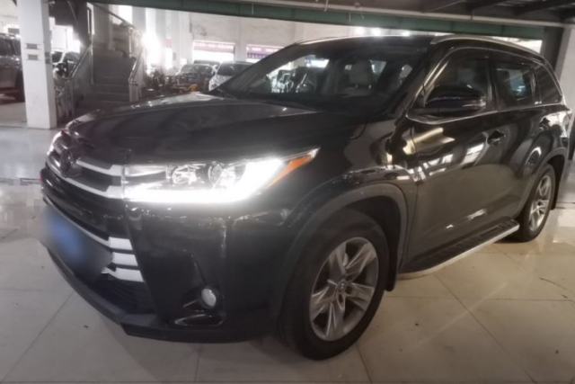 Used Toyota Highlander 2018 2.0T Four-Wheel Drive Luxury Version 7 Seats China VI Standard