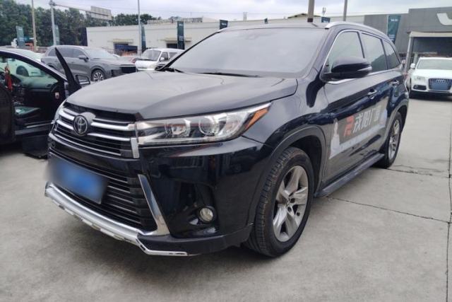 Ojetý Toyota Highlander 2018 2.0T Four-Wheel Drive Prestige Version 7 Seats China VI Standard