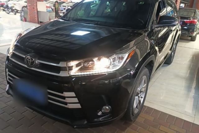 Used Toyota Highlander 2018 2.0T Four-Wheel Drive Luxury Version 7 Seats China VI Standard