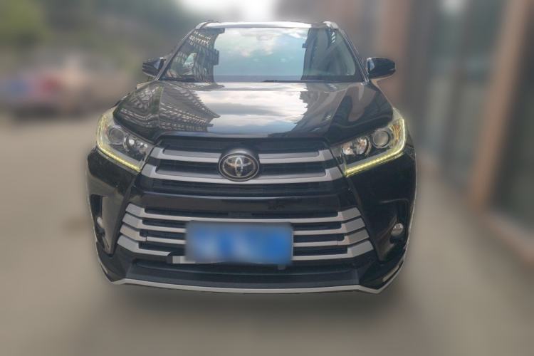 Used Toyota Highlander 2018 2.0T Two-Wheel Drive Luxury Edition 7 Seats China VI Standard Front