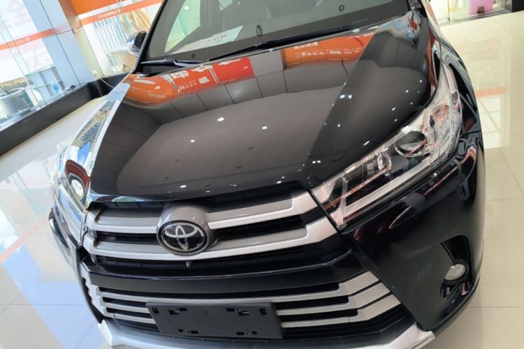 Used Toyota Highlander 2018 2.0T Four-Wheel Drive Luxury Edition 7 Seats China V Emission Standard Front