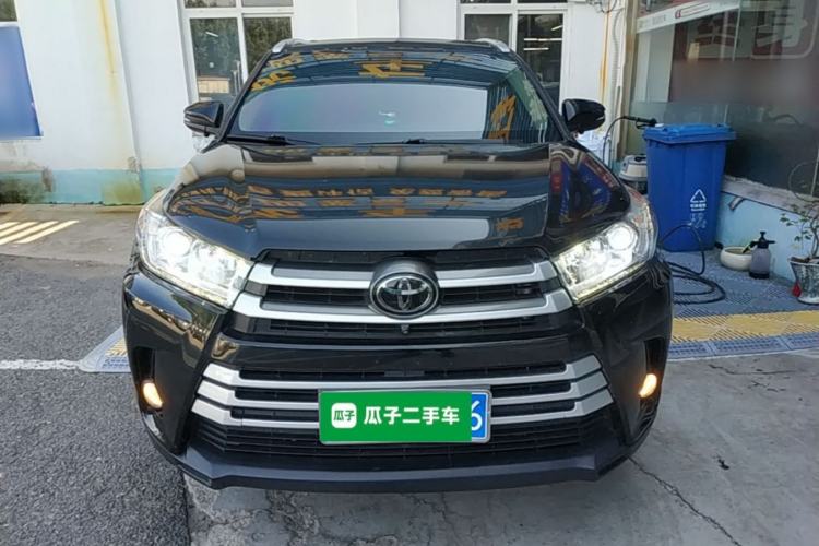Used Toyota Highlander 2018 2.0T Four-Wheel Drive Luxury Version 7 Seats China VI Standard Front