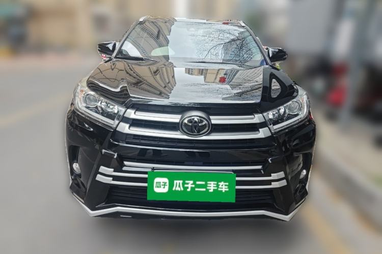 Used Toyota Highlander 2018 2.0T Four-Wheel Drive Luxury Edition 7 Seats China V Emission Standard Front