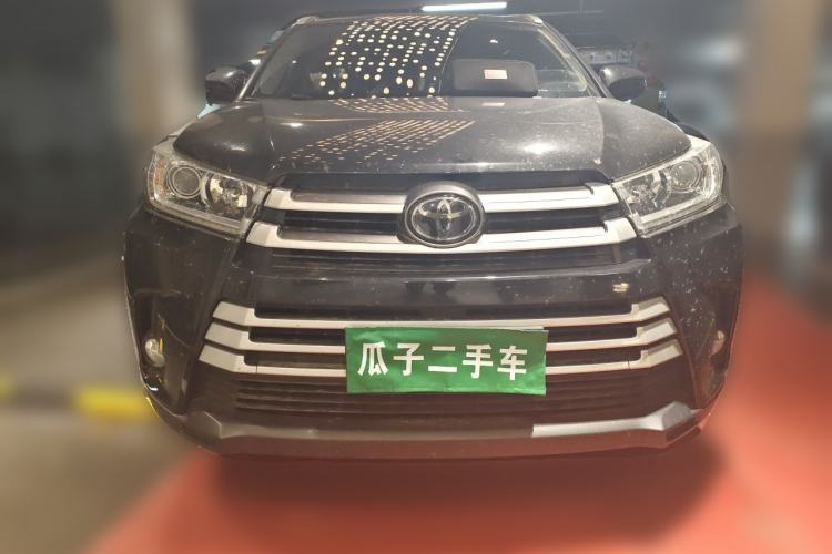 Used Toyota Highlander 2018 2.0T Two-Wheel Drive Luxury Edition 7 Seats China VI Standard Front