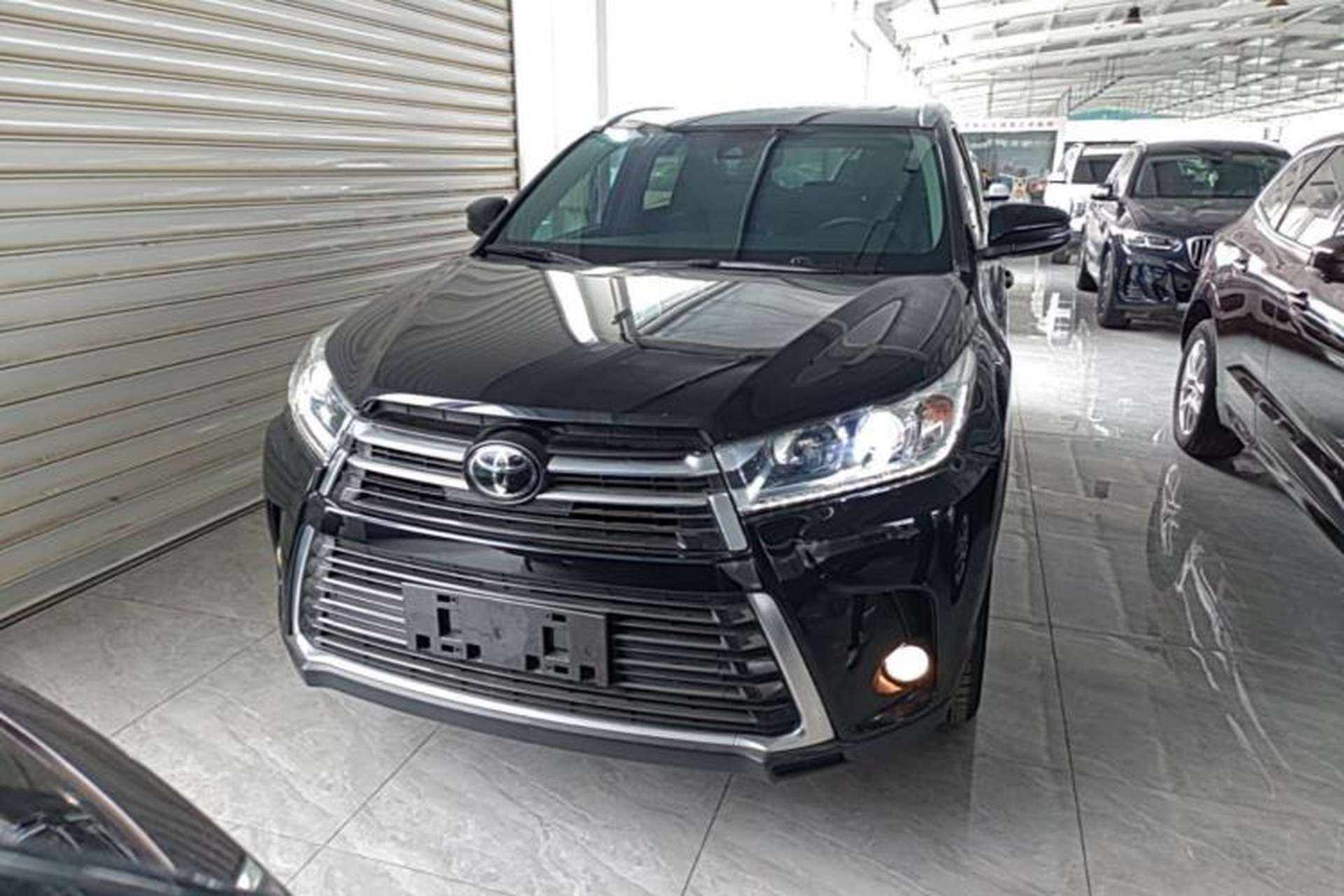 Used Toyota Highlander 2018 2.0T Four-Wheel Drive Prestige Version 7 Seats China VI Standard Front