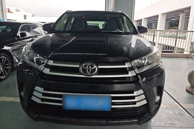 Used Toyota Highlander 2018 2.0T Two-Wheel Drive Elite Edition 5 Seats Emission Standard China V Front