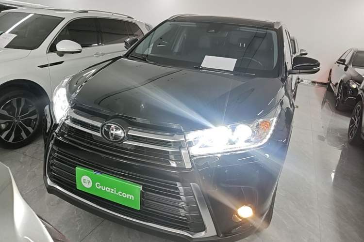 Used Toyota Highlander 2018 2.0T Four-Wheel Drive Prestige Version 7 Seats China VI Standard Front