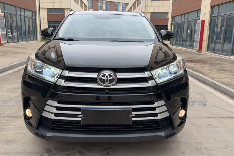 Used Toyota Highlander 2018 2.0T Two-Wheel Drive Elite Version 5 Seats China VI Standard Front