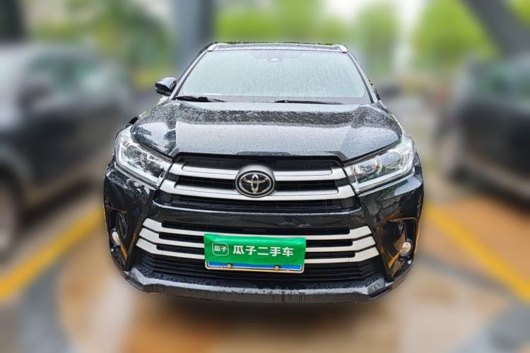 Used Toyota Highlander 2018 2.0T Two-Wheel-Drive Luxury Edition 7 Seats Emission Standard China V Front