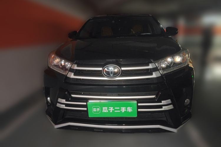 Used Toyota Highlander 2018 2.0T Two-Wheel-Drive Luxury Edition 7 Seats Emission Standard China V Front