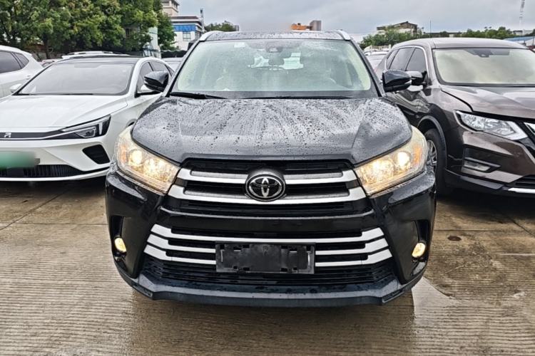 Used Toyota Highlander 2018 2.0T Four-Wheel Drive Luxury Edition 7 Seats China V Emission Standard Front