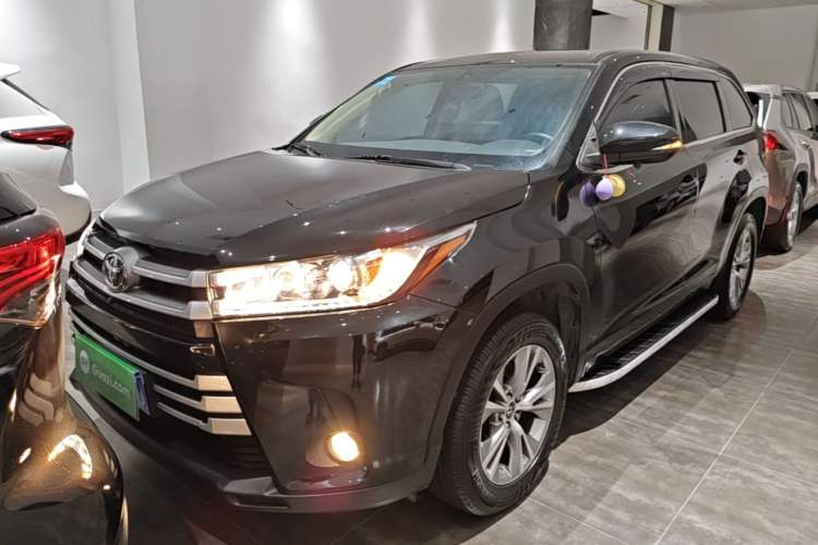 Used Toyota Highlander 2018 2.0T Two-Wheel Drive Elite Version 5 Seats China VI Standard Front