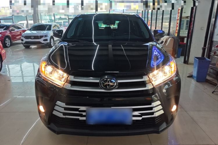 Used Toyota Highlander 2018 2.0T Four-Wheel Drive Luxury Version 7 Seats China VI Standard Front