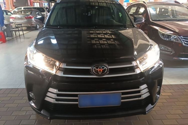 Used Toyota Highlander 2018 2.0T Four-Wheel Drive Luxury Version 7 Seats China VI Standard Front