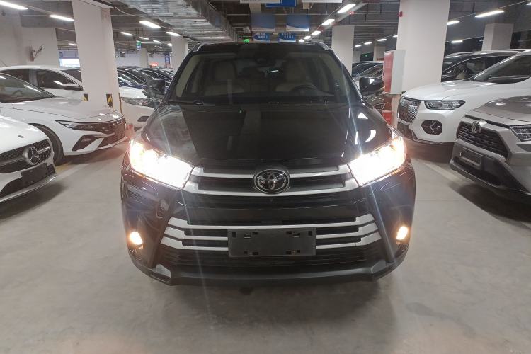 Used Toyota Highlander 2018 2.0T Four-Wheel Drive Luxury Version 7 Seats China VI Standard Front