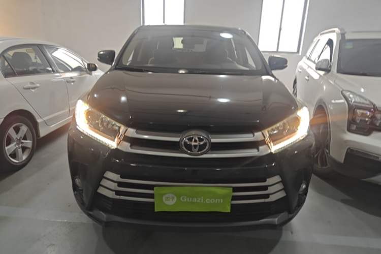 Used Toyota Highlander 2018 2.0T Four-Wheel Drive Elite Edition 7 Seats China VI Standard Front