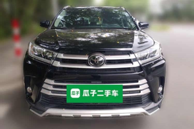 Used Toyota Highlander 2018 2.0T Two-Wheel-Drive Luxury Edition 7 Seats Emission Standard China V Front