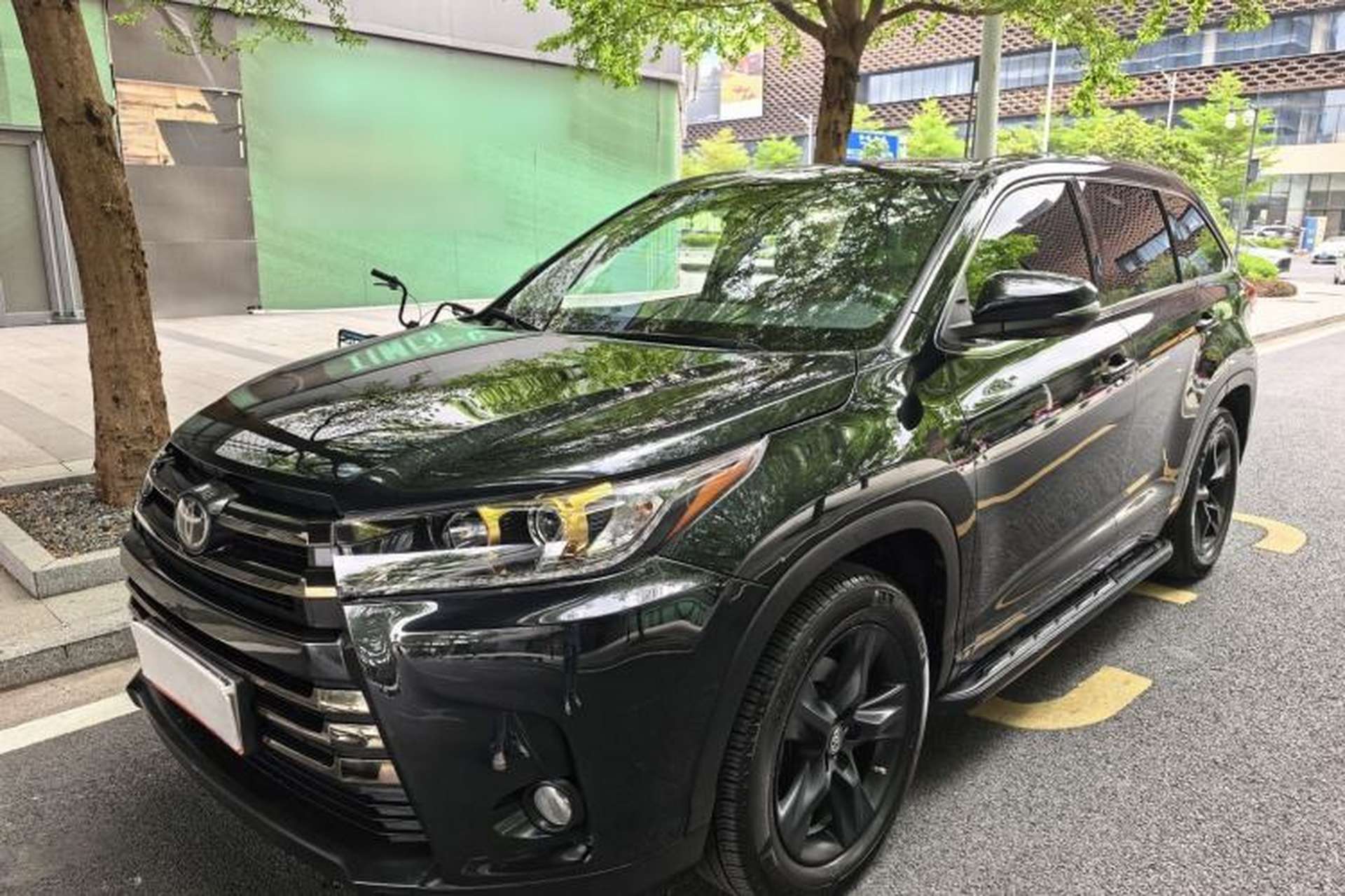 Used Toyota Highlander 2018 2.0T Four-Wheel Drive Knight Edition 7 Seats China VI Standard Front Left 45 Deg